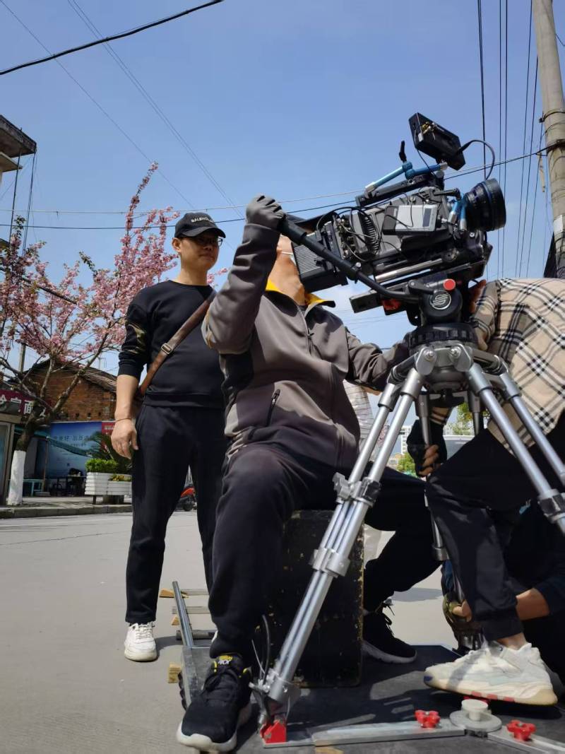 罗湖区广告片拍摄：快消品牌爆款之选，网感内容适配社媒传播！
